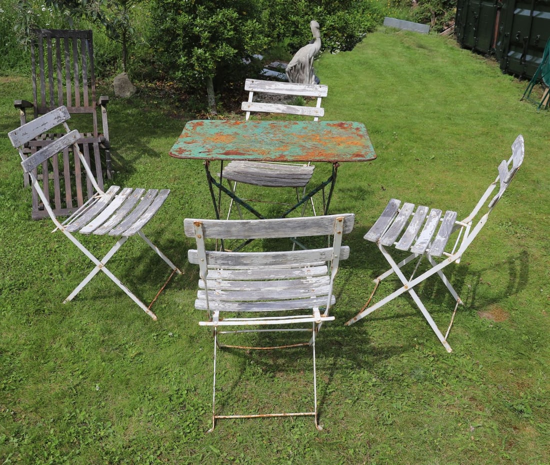 WEATHERED FOLDING BISTRO CHAIRS (1 of 2)