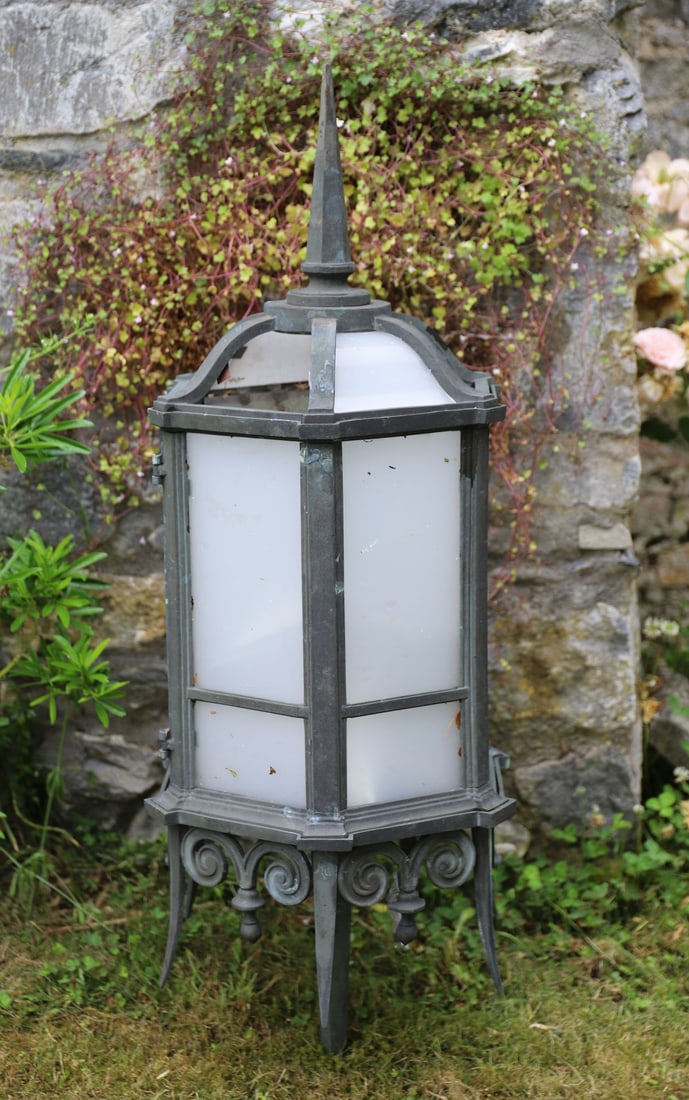 PAIR OF GOTHIC REVIVAL COPPER ESTATE LANTERNS (1 of 2)