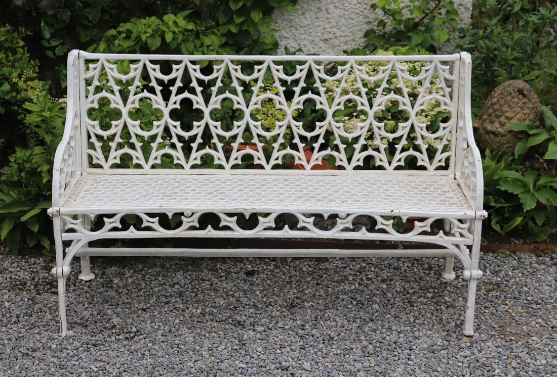 GOTHIC REVIVAL CAST IRON GARDEN BENCH (1 of 3)