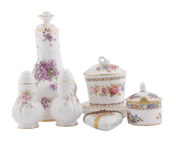 Spode pot pourri ,: Spode pot pourri , two Paragon china condiments, Royal Grafon jam dish, Coalport mustard pot, porcelain heart shaped box, Worcester dish and Aynsley dish