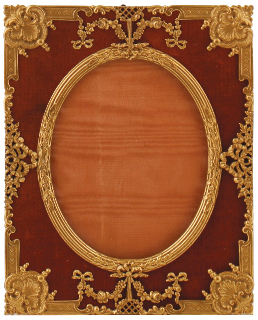 Edwardian ormolu mounted picture frame: Edwardian ormolu mounted picture frame 18 x 14 cm.