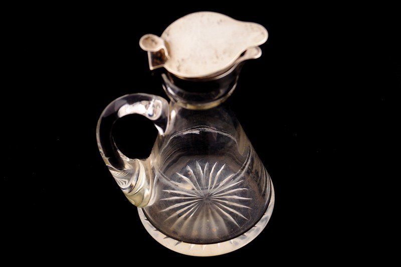 Nineteenth-century silver mounted glass vinaigrette, (1 of 1)