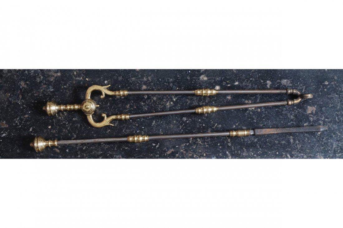 TWO GEORGIAN BRASS AND STEEL FIRE IRONS (1 of 1)