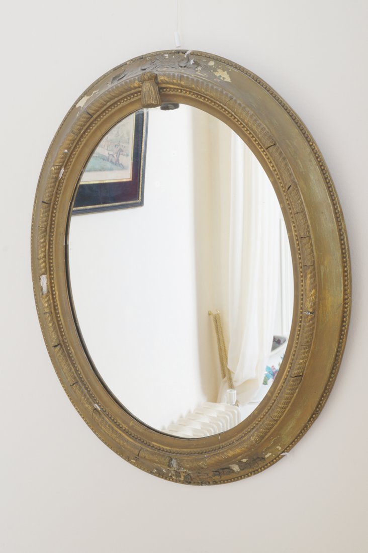 NINETEENTH-CENTURY GILT FRAMED OVAL MIRROR (1 of 1)