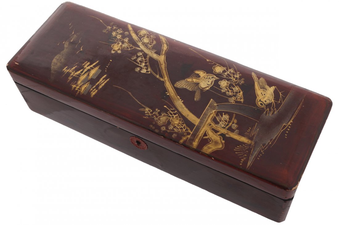 Late nineteenth-century Japanese red lacquered box (1 of 1)
