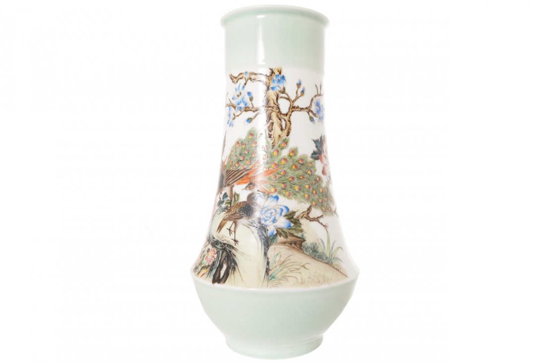 Early twentieth-century Chinese polychrome vase (1 of 6)