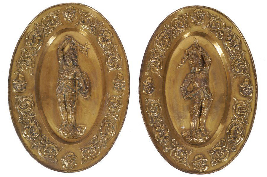 PAIR OF LARGE NINETEENTH-CENTURY ARMORIAL BRASS PLAQUES (1 of 1)