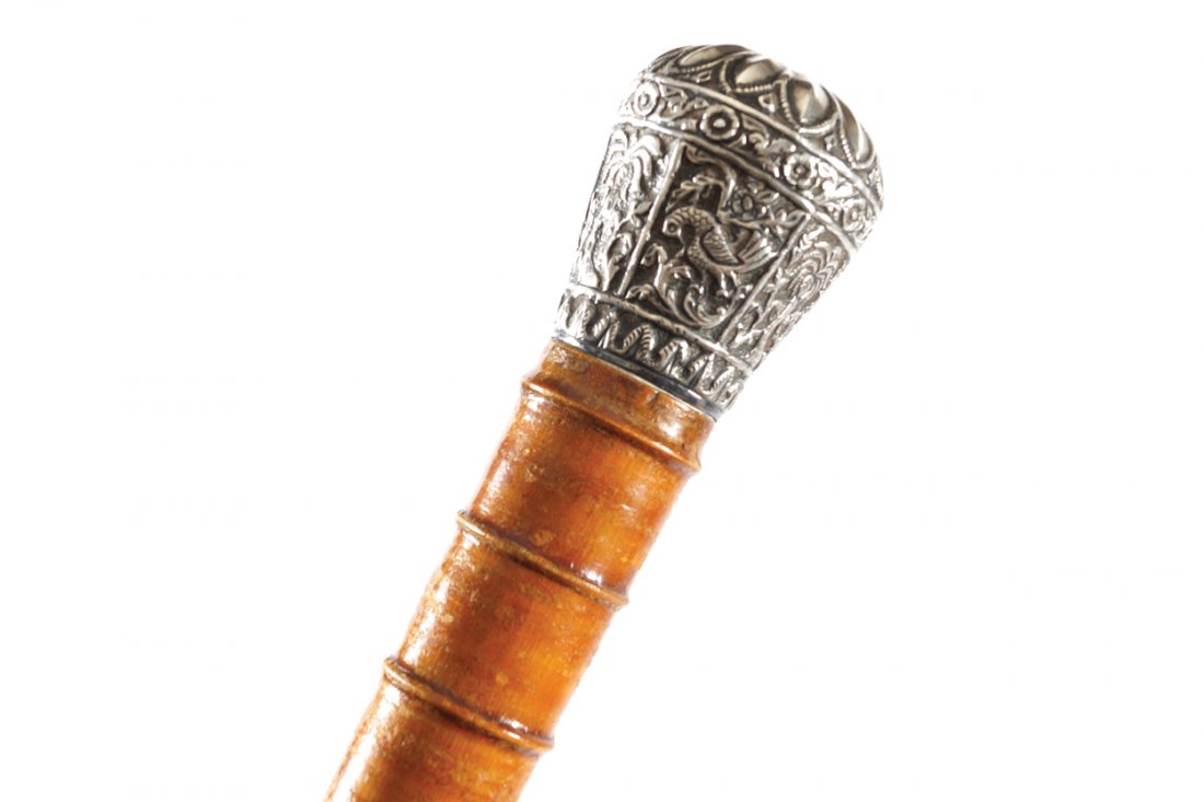 NINETEENTH-CENTURY KUTCH SILVER HANDLED WALKING STICK (1 of 2)