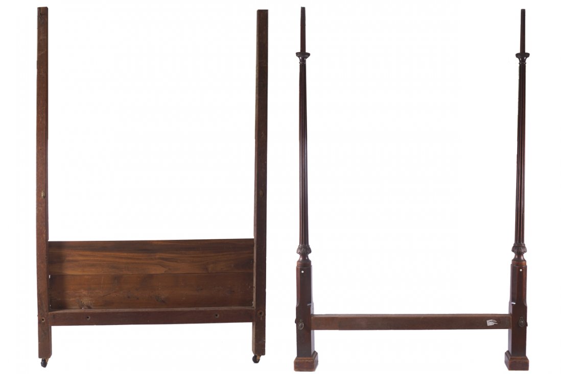 GEORGE III PERIOD MAHOGANY FOUR POSTER BED: 240 cm. high; 150 cm. wide