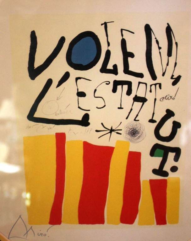 MIRO - HAND SIGNED LITHOGRAPH: JOAN MIRO - "VOLEM L'ESTATUT" - HAND SIGNED LITHOGRAPH (BOOK PLATE) - PROFESSIONALLY FRAMED AND MATTED - MINT CONDITION - FRAMED SIZE APPX 23 X 21