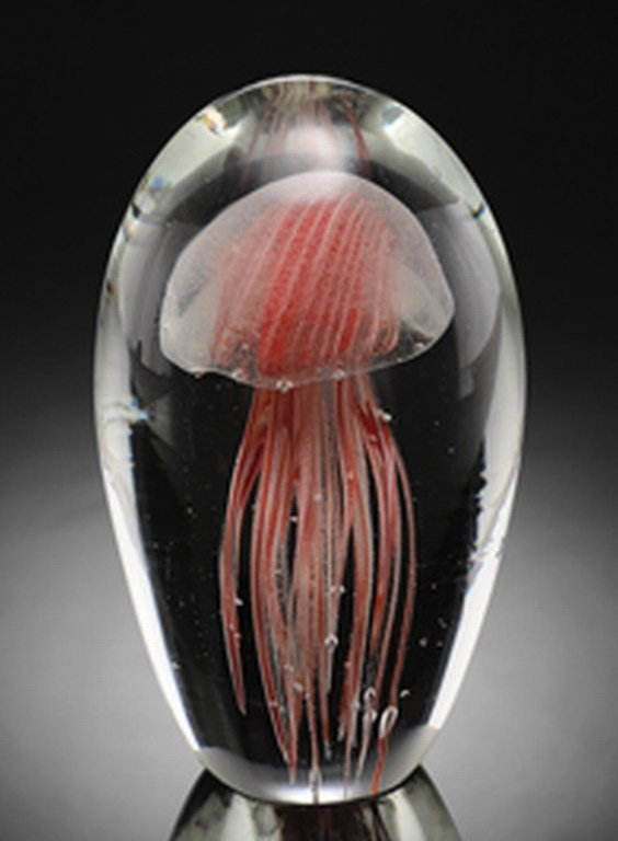 ART GLASS ORANGE JELLYFISH GLOW IN THE DARK : BEAUTIFUL ORANGE ART GLASS JELLYFISH - GLOW IN THE DARK - 7"H 4"D - HAND CRAFTED