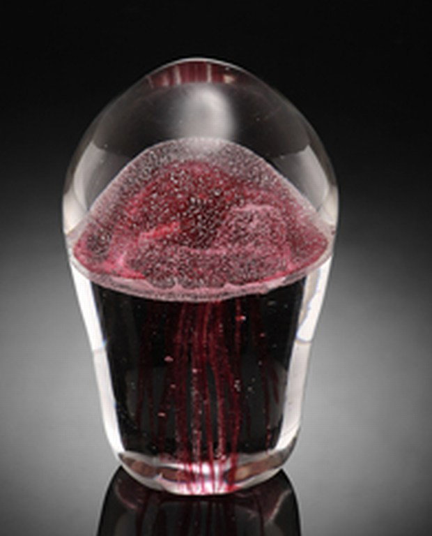 ART GLASS PINK JELLYFISH GLOW IN THE DARK : BEAUTIFUL PINK ART GLASS JELLYFISH - GLOW IN THE DARK - 5.5"H 3.5"D - HAND CRAFTED