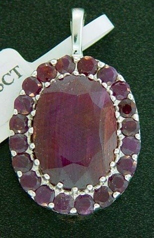 13.5 CTW. GENUINE RUBY PENDANT IN STERLING SILVER: 13.5 CTW. GENUINE RUBY PENDANT IN .925 STERLING SILVER