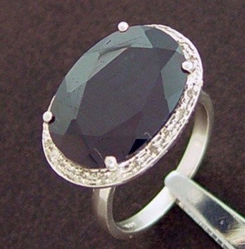 6.59 CTW. BLUE SAPPHIRE & DIAMOND RING IN STERLING: 6.5+ CTW. BLUE SAPPHIRE & DIAMOND RING IN .925 STERLING SILVER - APPRAISED