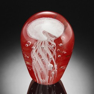 ART GLASS RED JELLYFISH GLOW IN THE DARK : ART GLASS RED JELLYFISH GLOW IN THE DARK - 4"H X 3"W X 3"D - HAND CRAFTED