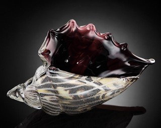 ART GLASS CONCH SHELL: ART GLASS CONCH SHELL - BLACK & CLEAR - 5.5"H X 9"W X 3.5"D - HAND CRAFTED