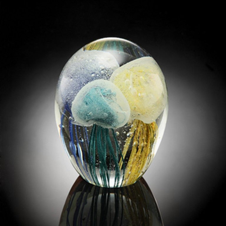 ART GLASS 3 COLOR JELLYFISH GLOW IN THE DARK : BEAUTIFUL 3 CCOLOR ART GLASS JELLYFISH - GLOW IN THE DARK - 5.5"H - HAND CRAFTED