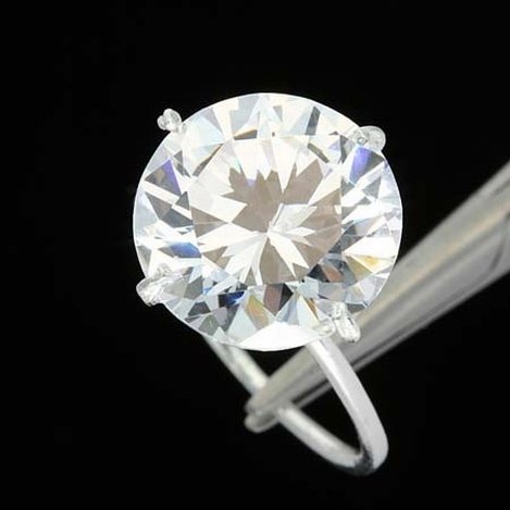 10CT. CZ SOLITAIRE RING IN STERLING: 10CT. CZ SOLITAIRE RING IN STERLING - 14 MM BRILLIANT ROUND CUT WHITE CZ - METAL STAMP: .925 - NO TARNISH RHODIUM PLATINUM FINISH