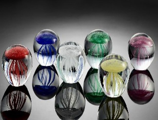 SET OF ART GLASS JELLYFISH SET OF 6: SET OF 6 MINI ART GLASS JELLYFISH - RED, BLUE, WHITE, GREEN, YELLOW, PURPLE - EACH MEASURES 3"H X 2"DIA - HAND CRAFTED
