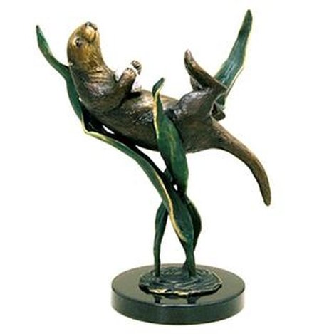 RESTING OTTER BRONZE SCULPTURE: RESTING OTTER BRONZE SCULPTURE - 10"H 8"W 5.5"D - GREAT ATTENTION TO DETAIL - BEAUTIFUL FINISH - LOST WAX CAST- MOUNTED ON MARBLE BASE