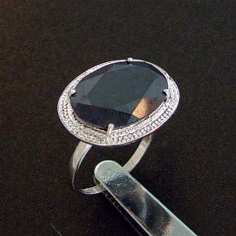 5.6 CTW. SAPPHIRE & DIAMOND RING - STERLING: 5.6 CTW. GENUINE SAPPHIRE AND DIAMOND RING IN STERLING SILVER - - FACETED OVAL CUT CENTER SAPPHIRE WITH DIAMOND ACCENT GEMS - METAL STAMP: .925 - NO TARNISH RHODIUM PLATINUM FINISH