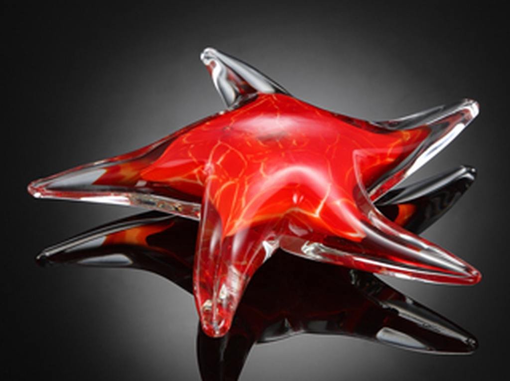 ART GLASS STARFISH : BEAUTIFUL ART GLASS STARFISH - 2"H 8.5"W 8.5"D - HAND CRAFTED