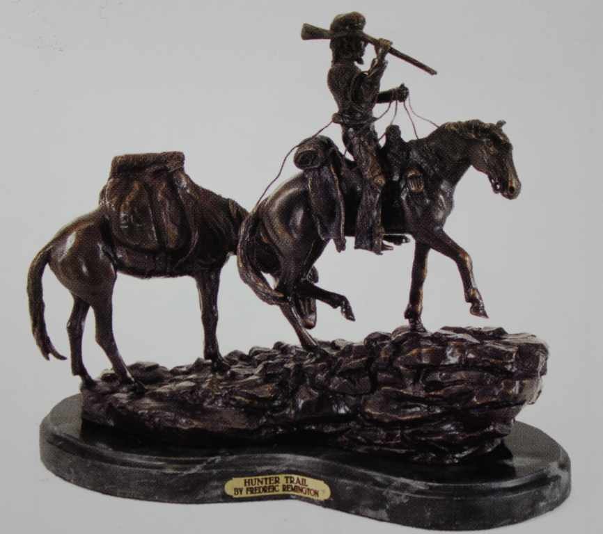 "HUNTER TRAIL" BRONZE SCULPTURE - REMINGTON: "HUNTER TRAIL" BRONZE SCULPTURE - AFTER REMINGTON - MUSEUM BROWN PATINA - BEAUTIFULLY DETAILED - MINT CONDITION - APPX. 15"H X 17"W X 9"D - LOST WAX CAST BRONZE