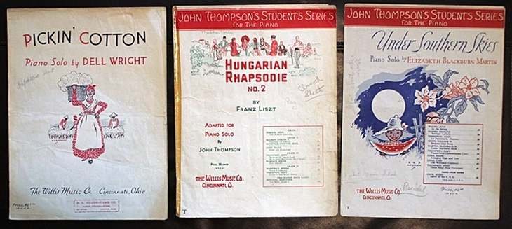 LOT OF VINTAGE WILLIS MUSIC CO. SHEET MUSIC: LOT OF VINTAGE WILLIS MUSIC CO. SHEET MUSIC - LOT CONTAINS "PICKIN COTTON PIANO SOLO BY DELL WRIGHT" PUBLISHED IN 1950 (HAS SOME SMALL PENCIL NOTATIONS ON COVER AND INSIDE), AND FROM JOHN THOMPSON'S S