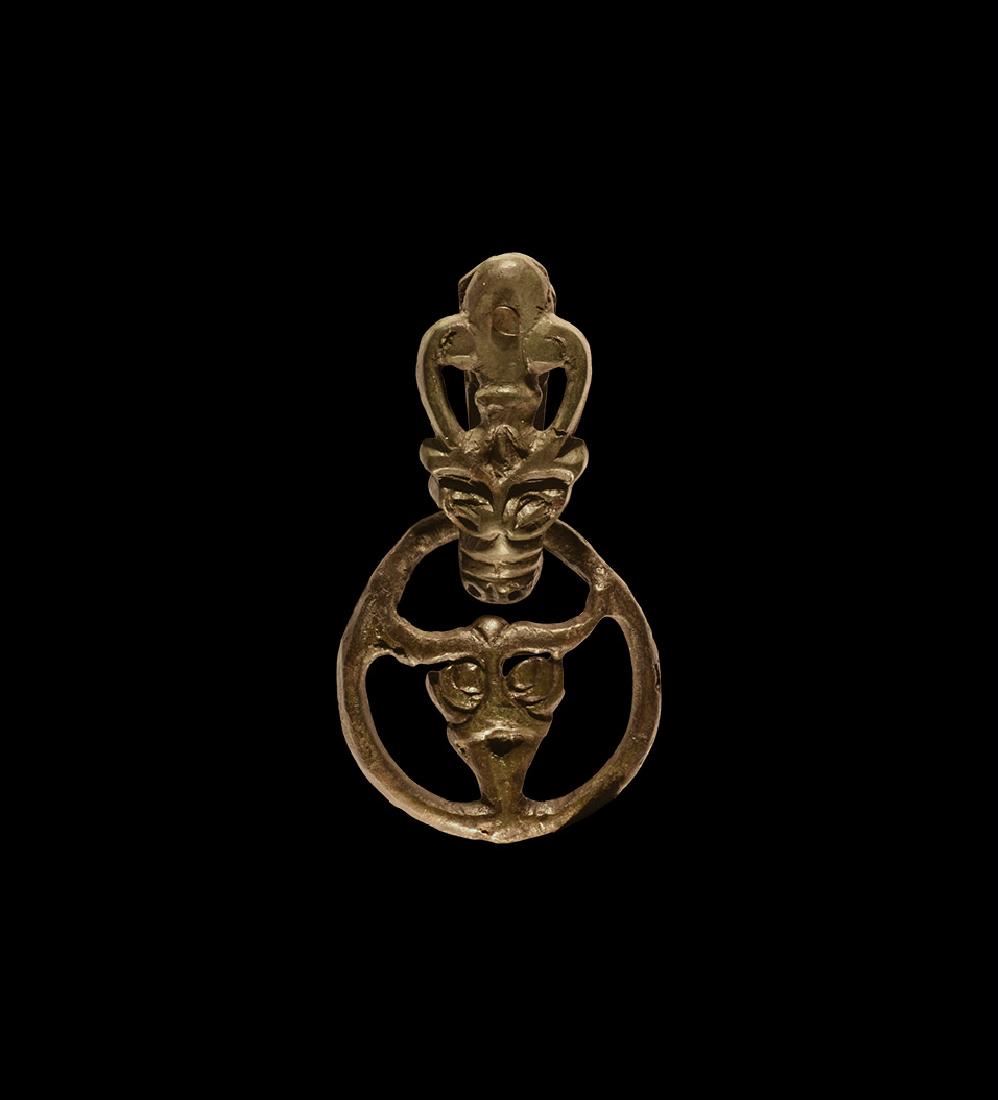 Viking Strap Distributor (1 of 1)