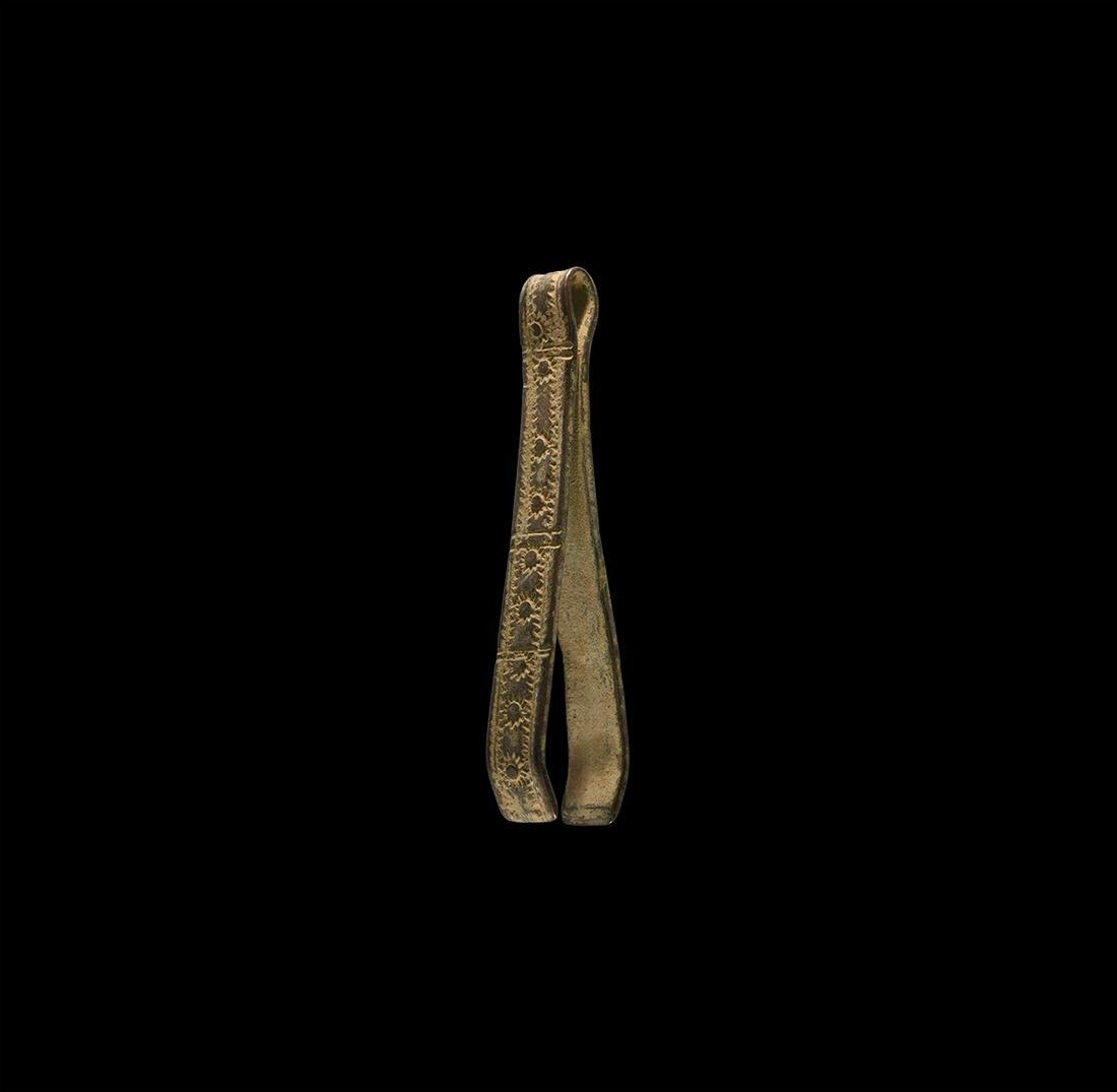 Roman Decorated Tweezers (1 of 1)