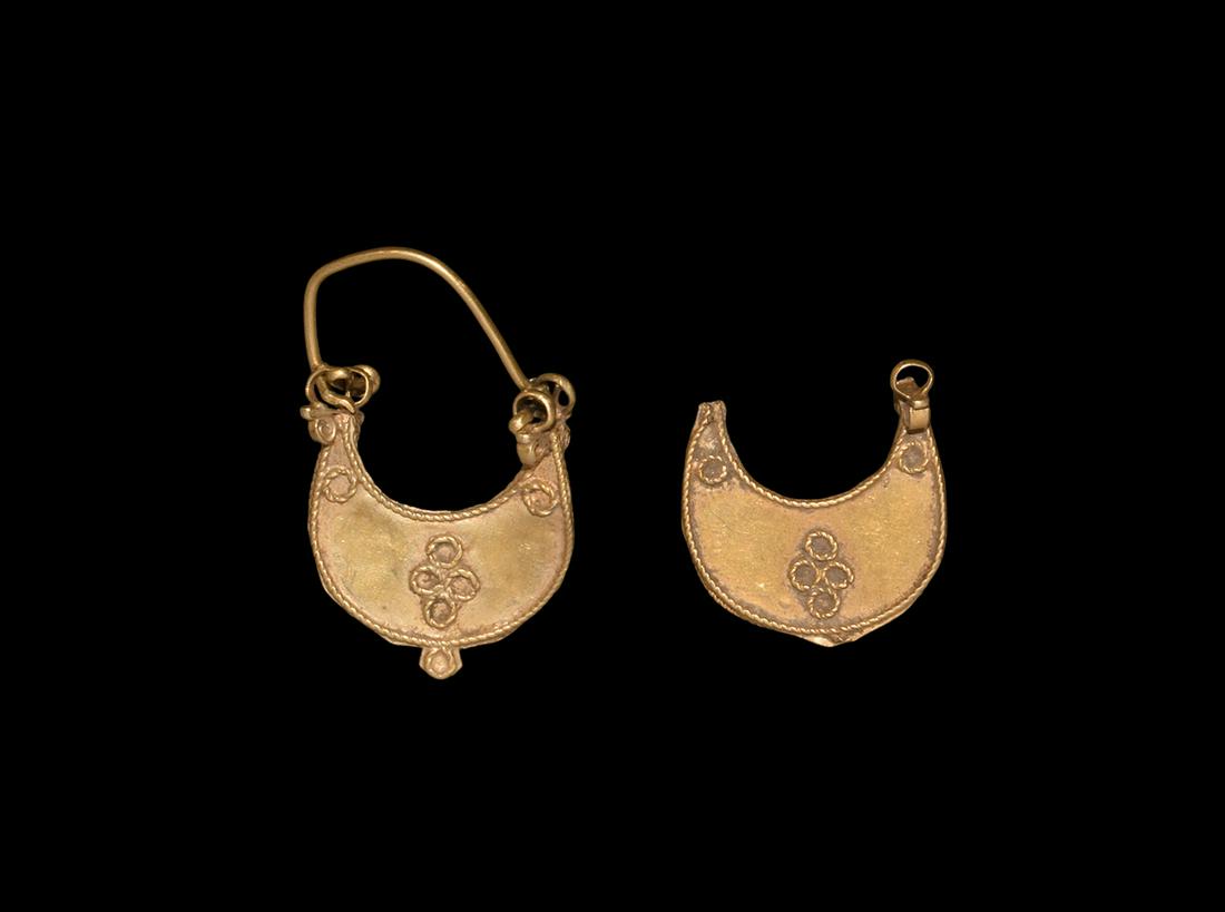 Islamic Gold Earring Pair (1 of 1)