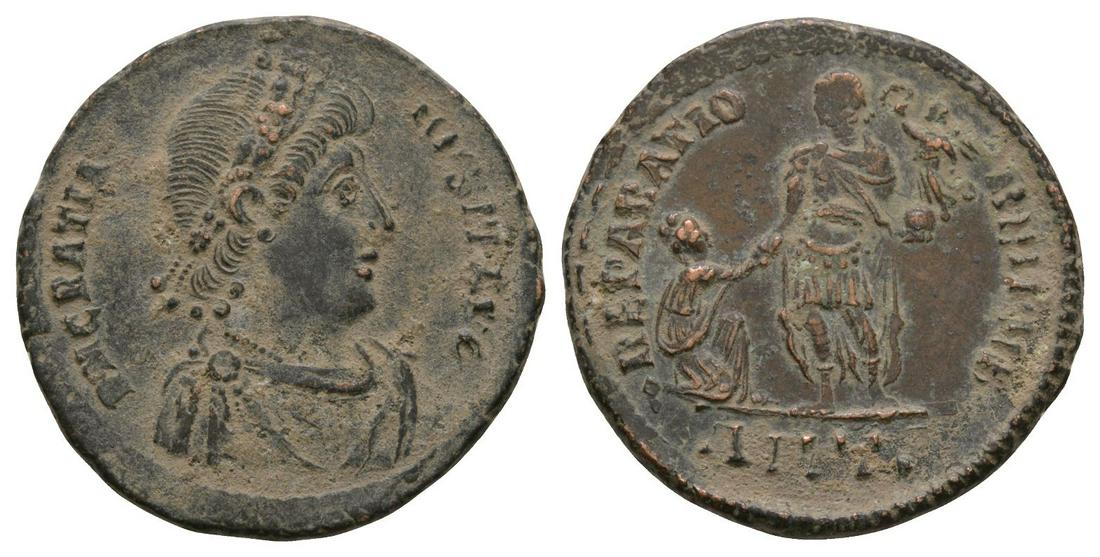 Gratian - Emperor Standing Maiorina (1 of 1)
