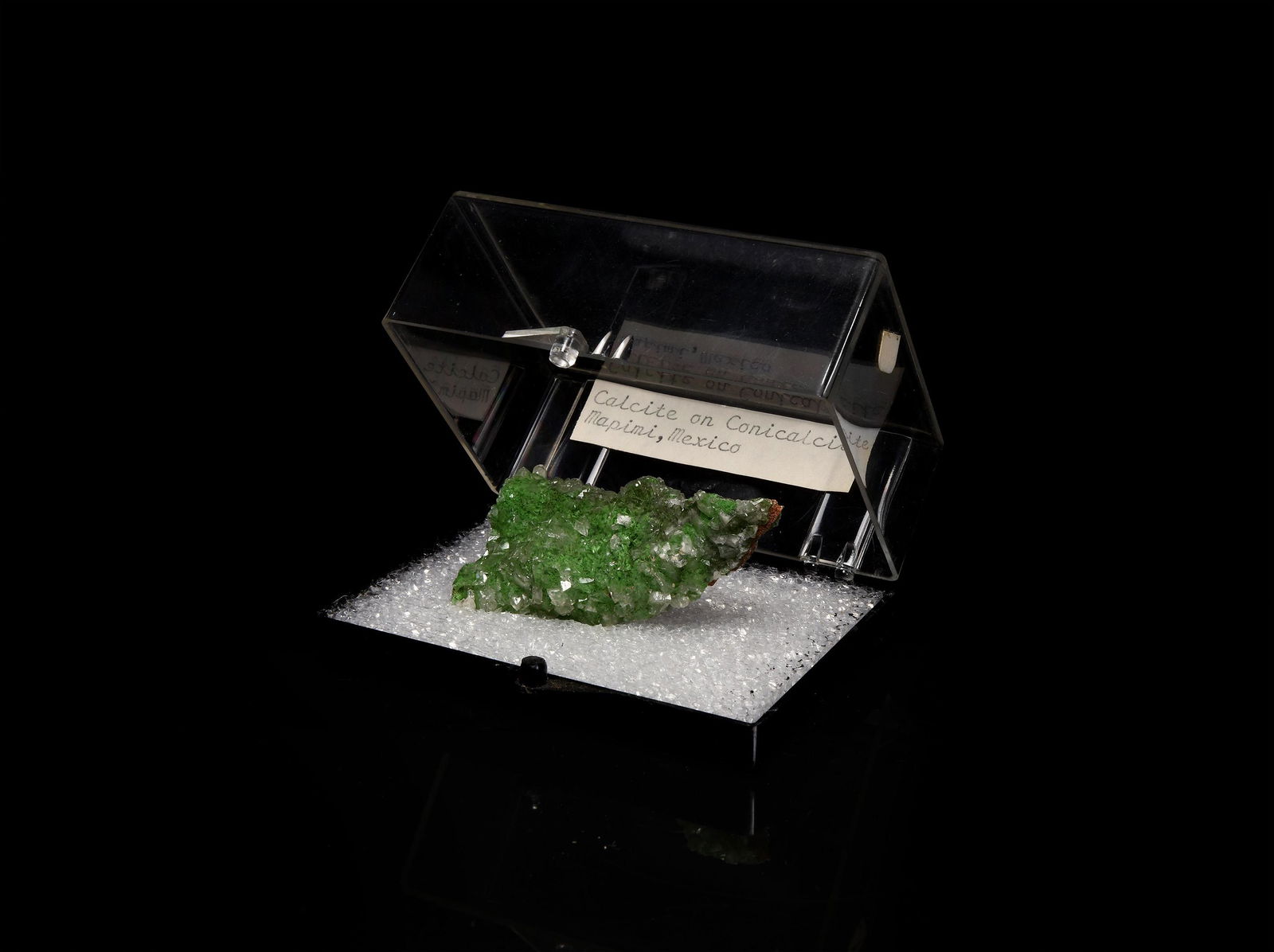 Historic Mapimi Mexico Calcite on Conicalcite Mineral (1 of 1)