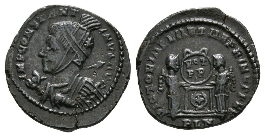 Constantine I - London - Two Victories Bronze (1 of 1)