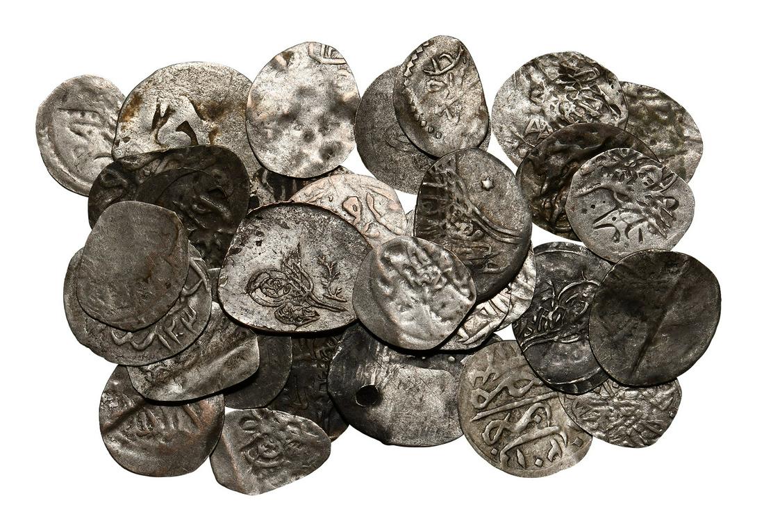 Islamic - Ottoman - Akces [31]: 15th-17th century AD. Obvs: inscriptions. Revs: inscriptions. OCTV 1, pp.205-207. 6.96 grams total. Ex B Frank & Son, Sale 84. [31, No Reserve]