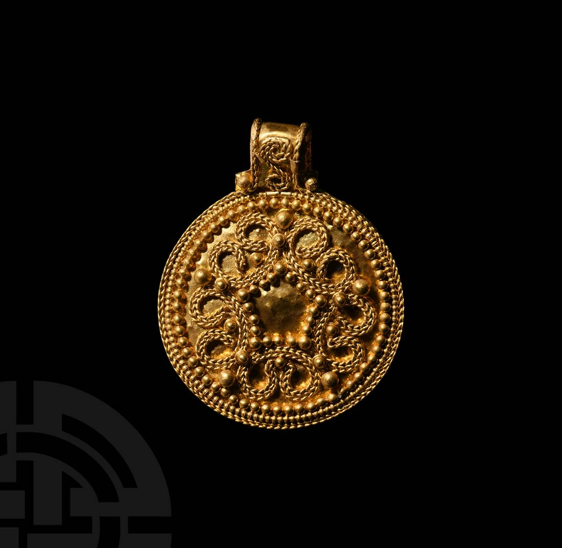 Viking Age Gold Filigree Pendant (1 of 1)