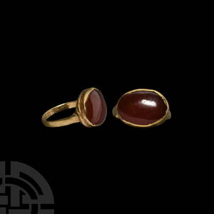 Hellenistic Gold Ring with Gemstone