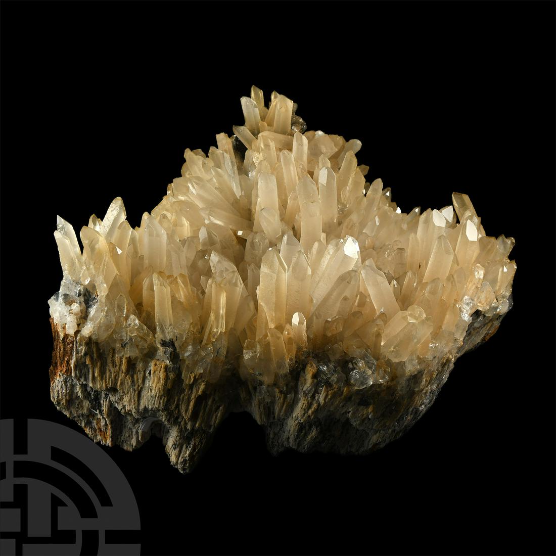 Very Large Quartz Crystal Display (1 of 1)