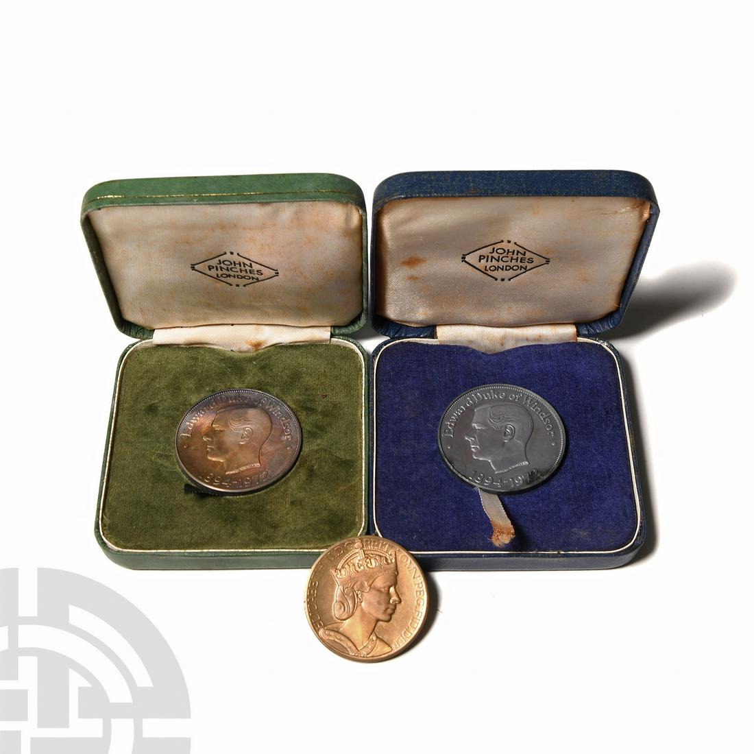 Edward VIII - 1972 and 1953 - Cased Commemoration AR Medals and Elizabeth II Medal [3] (1 of 1)