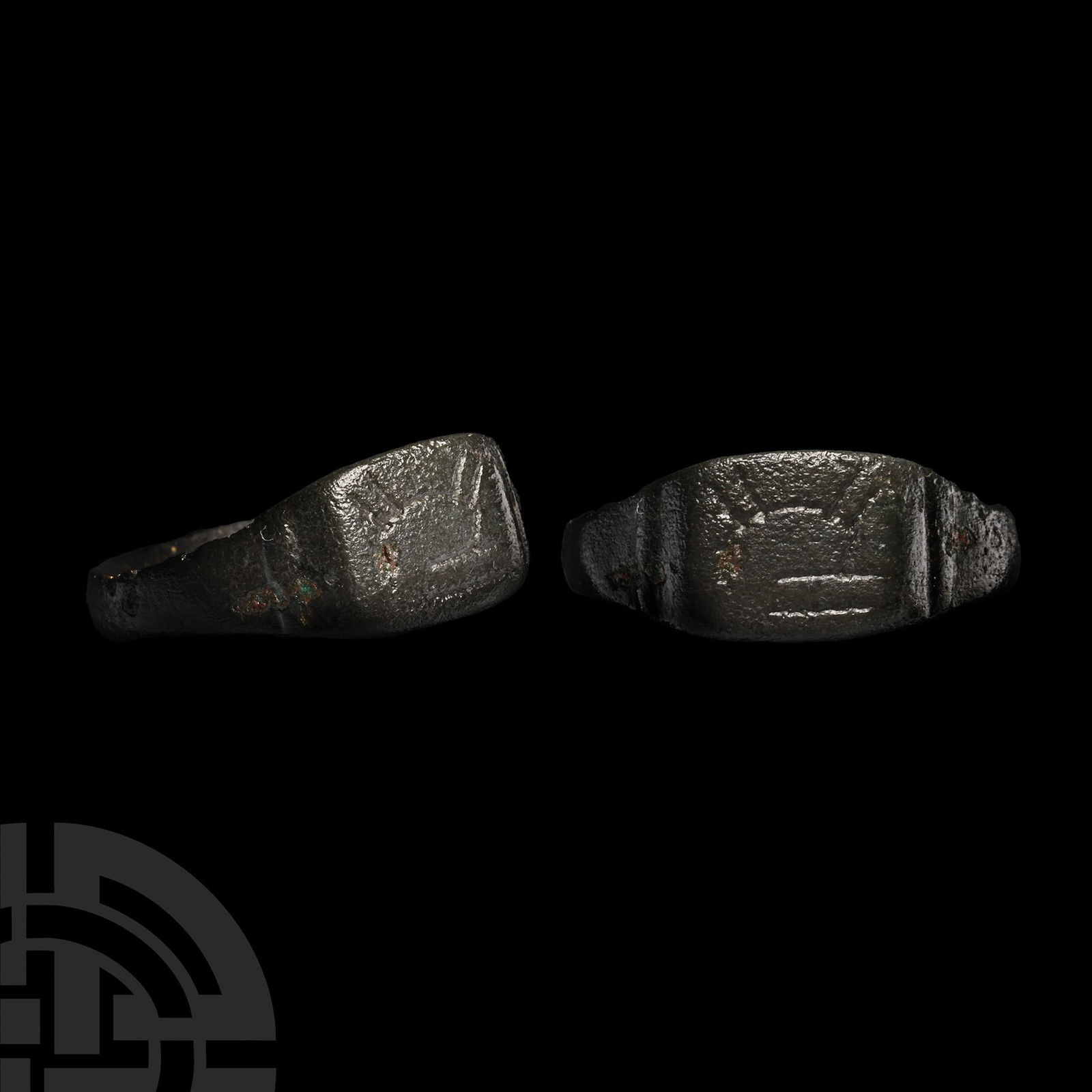 Medieval Bronze Ring with Stylised Animal (1 of 1)