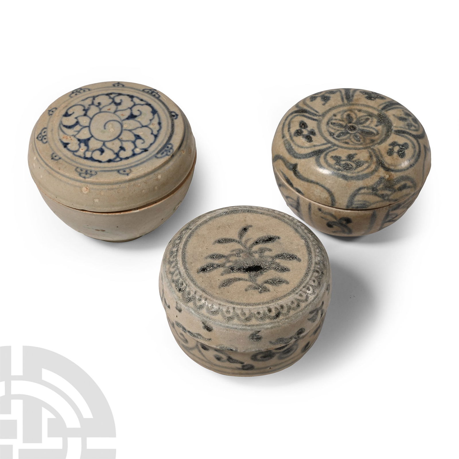 Hoi An Cargo Shipwreck Glazed Blue and White Lidded Box Collection (1 of 1)