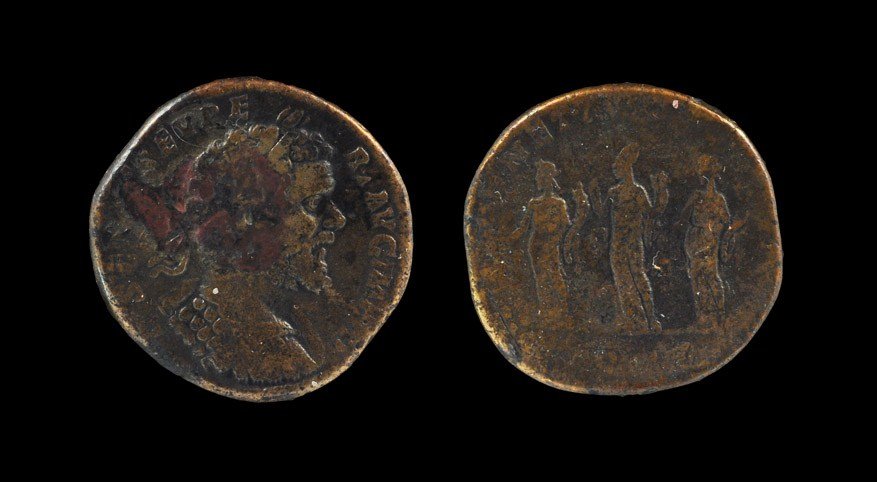 Roman Septimius Severus - Three Monetae Sestertius: 194 AD, Rome. Obv: L SEPT SEV PERT AVG IMP III legend with laureate, cuirassed bust right, seen from the back. Rev: MONET AVG COS II P P legend with the three Monetae standing facing, heads left, each
