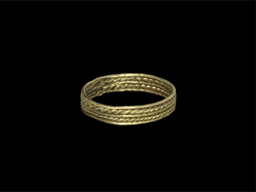 Saxon Gold Ropework Finger Ring
