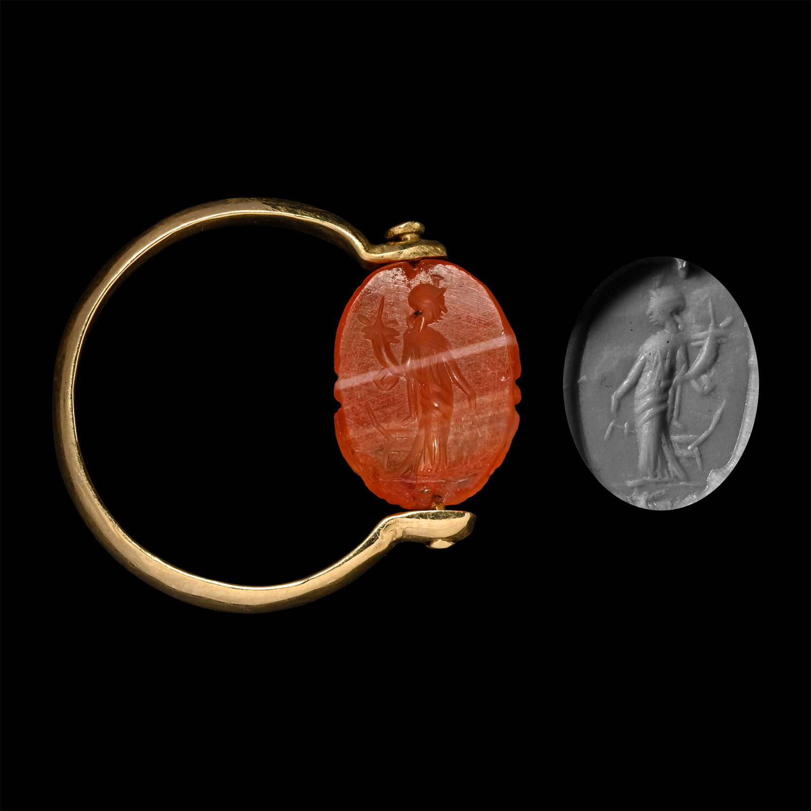 Roman Agate Scarab Engraved with the Goddess Fortuna Mounted in a Gold Ring (1 of 1)