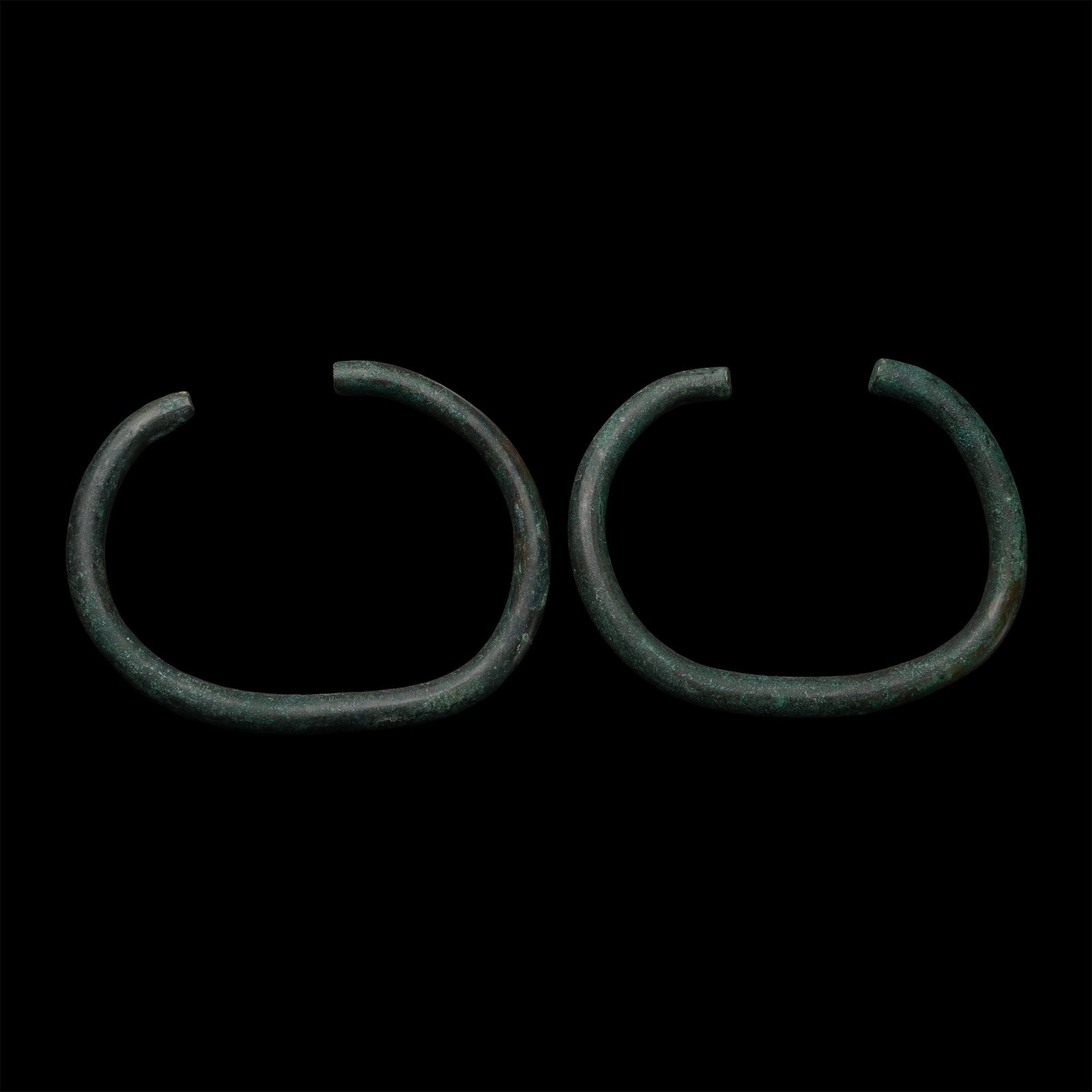 Heavy Bronze Age Ceremonial Penannular Arm-Ring Pair (1 of 1)