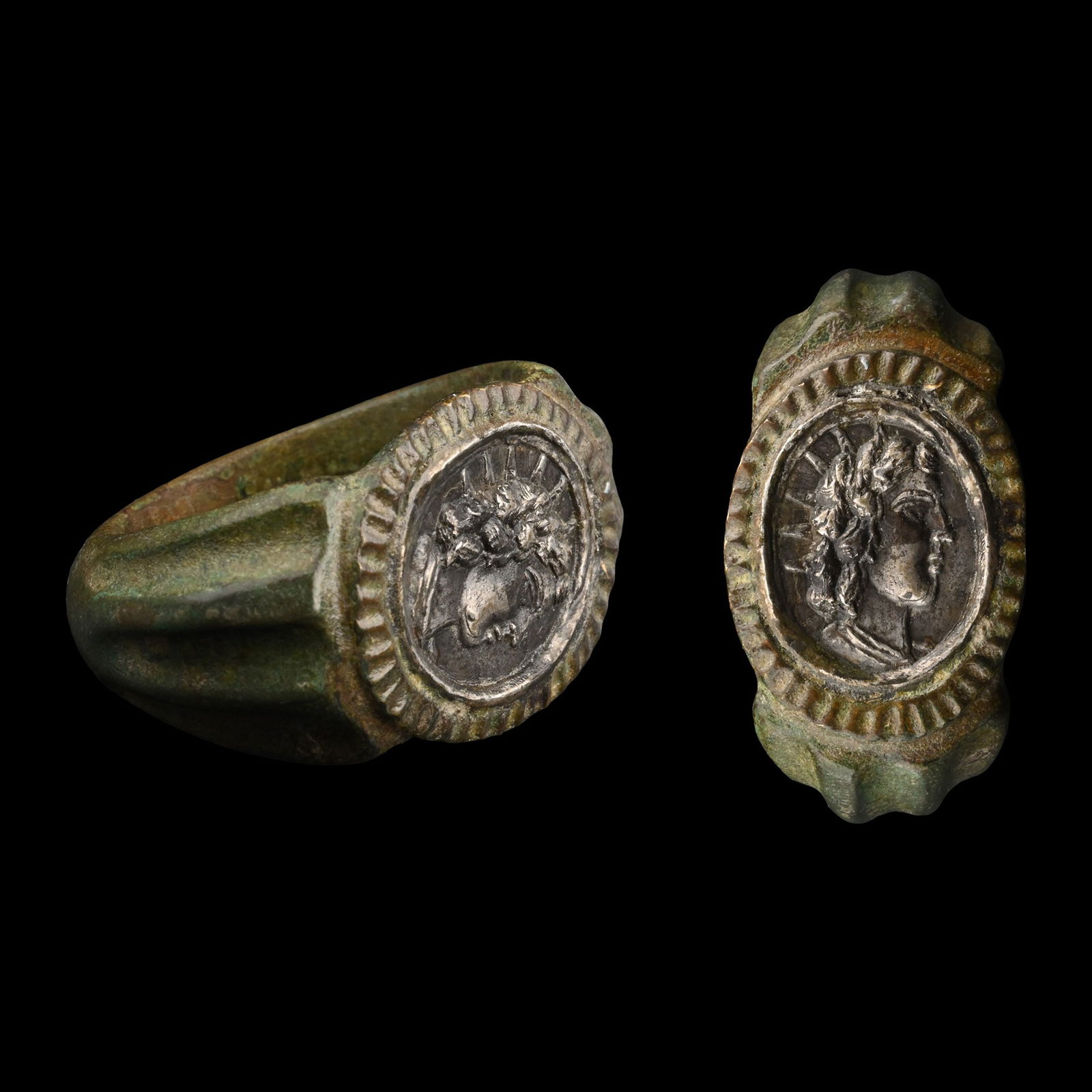 Roman Style Bronze Ring with Head of Sol Invictus (1 of 1)
