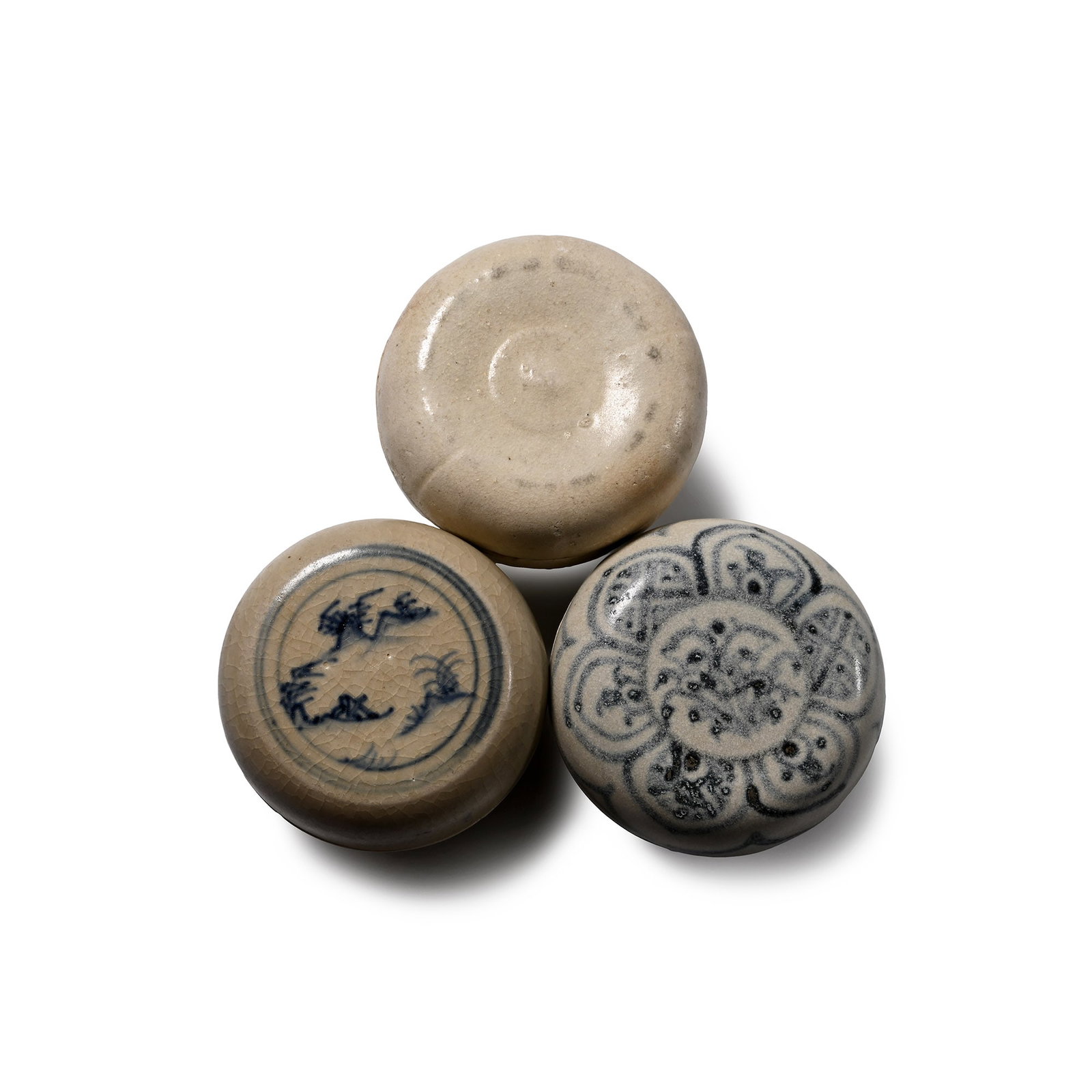 Hoi An Cargo Shipwreck Glazed Blue and White Lidded Box Collection (1 of 1)