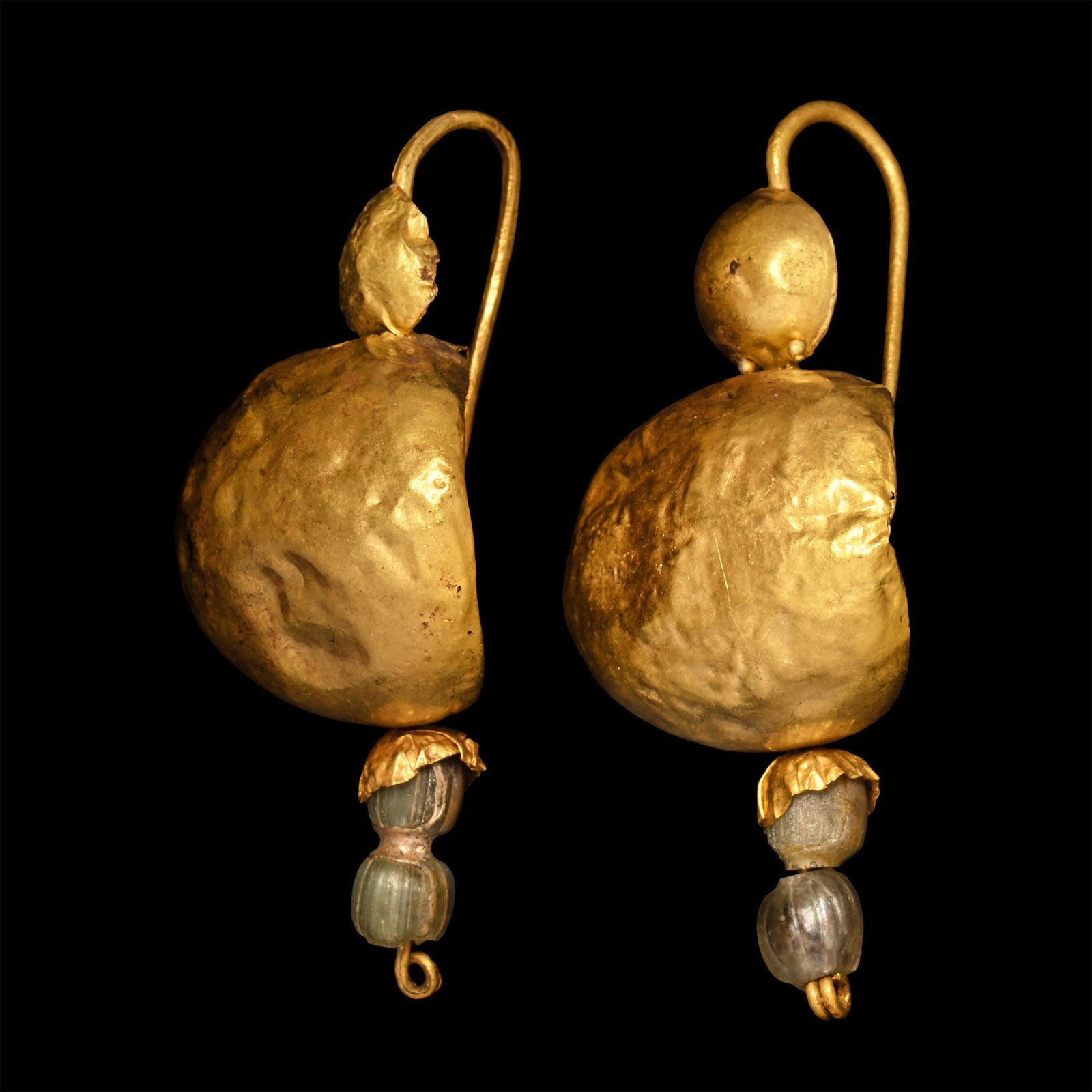 Roman Gold Beetle Type Earrings (1 of 1)
