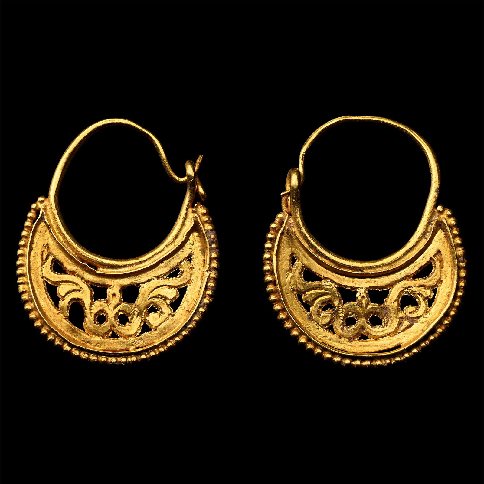 Byzantine Gold Openwork Earring Pair (1 of 1)