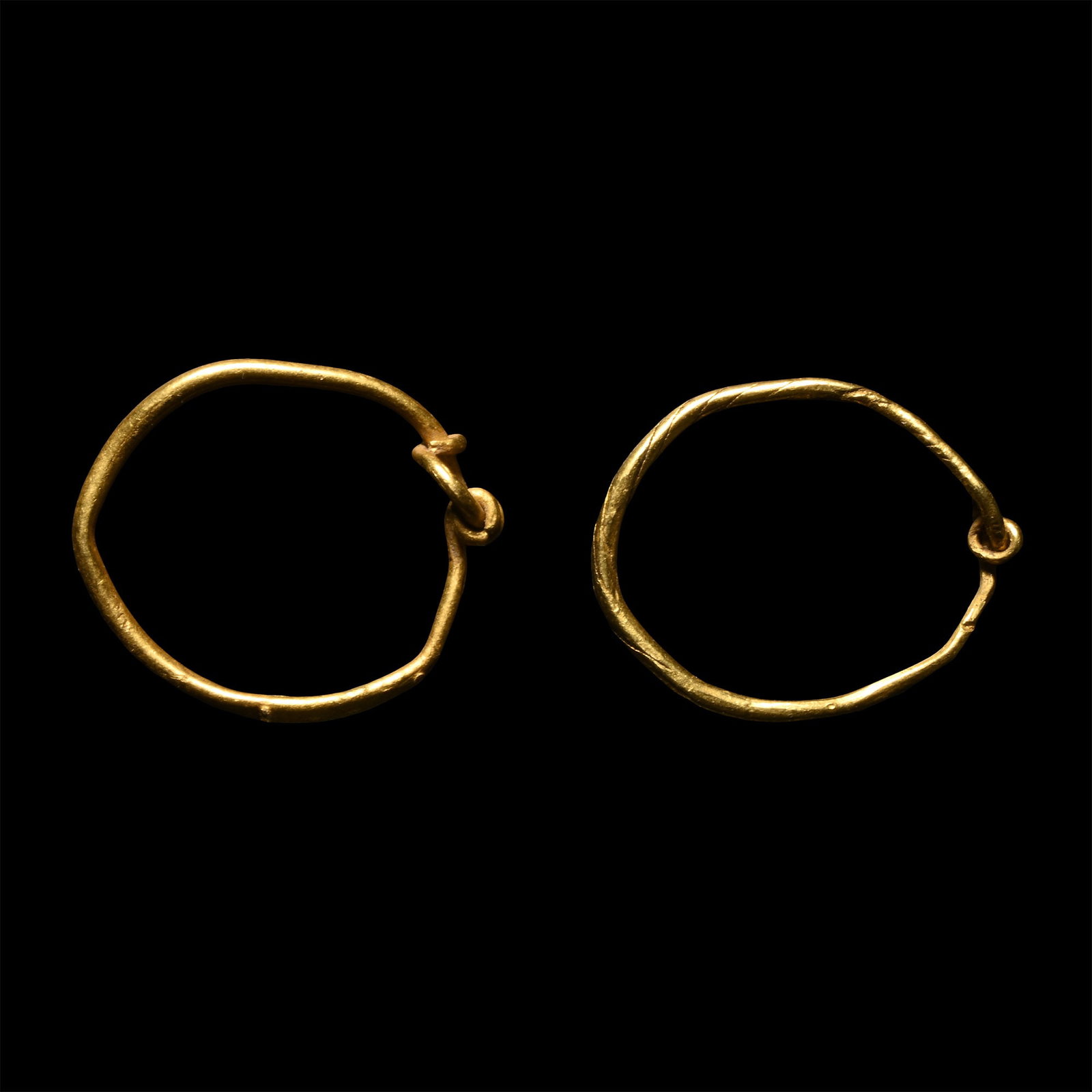 Roman Gold Hoop Earring Pair (1 of 1)